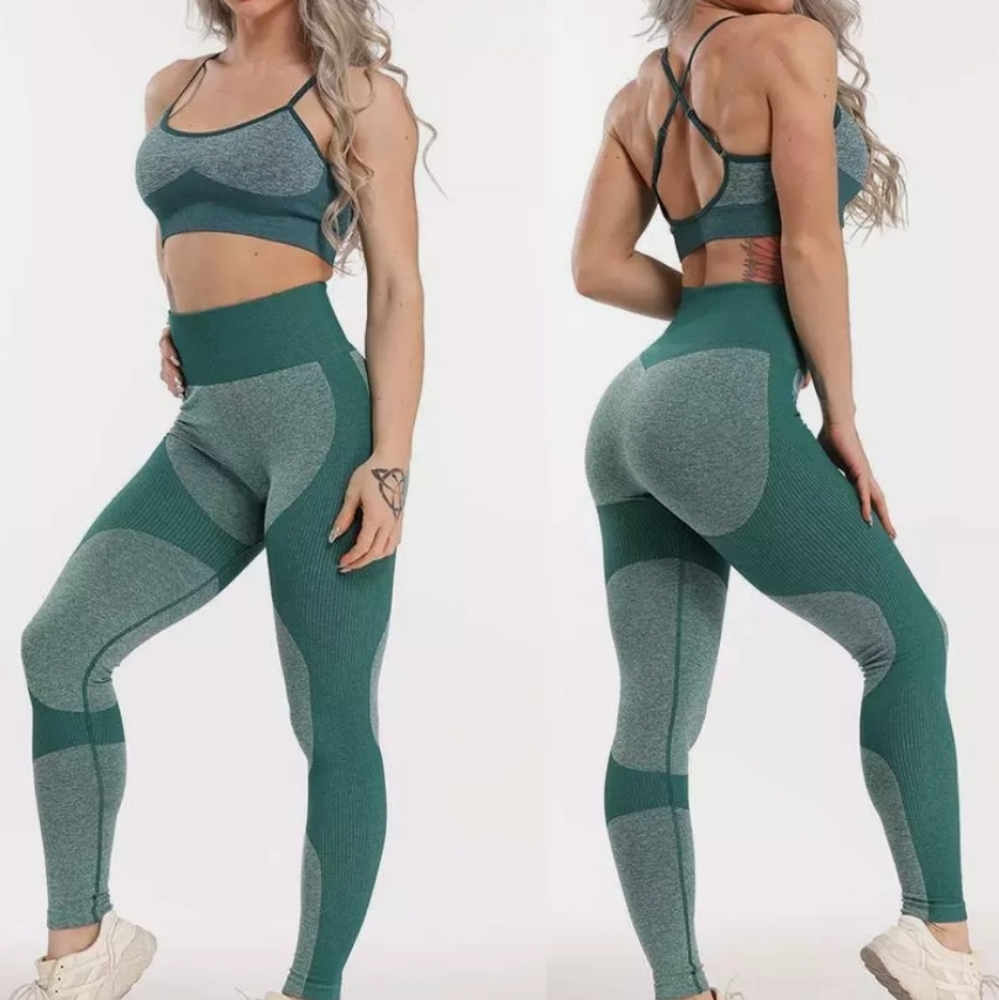 Women's workout Set top and leggings